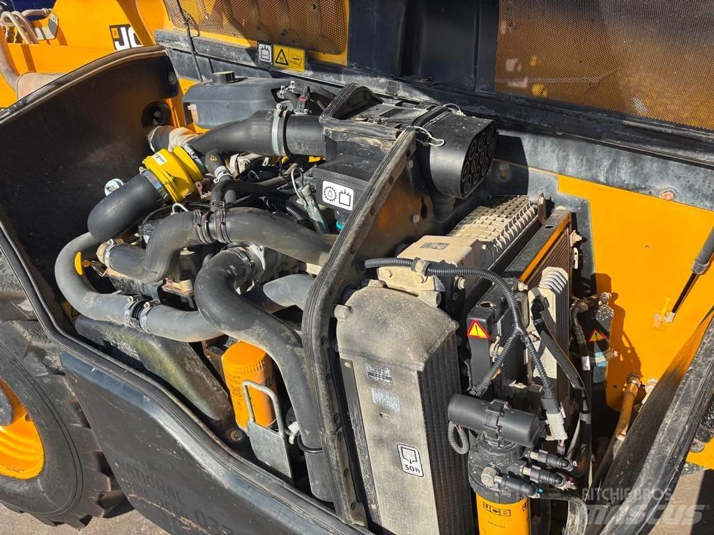 JCB 535-125 Hiviz Teleskopiskie manipulatori
