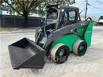 John Deere 312GR Lietoti riteņu kompaktiekrāvēji