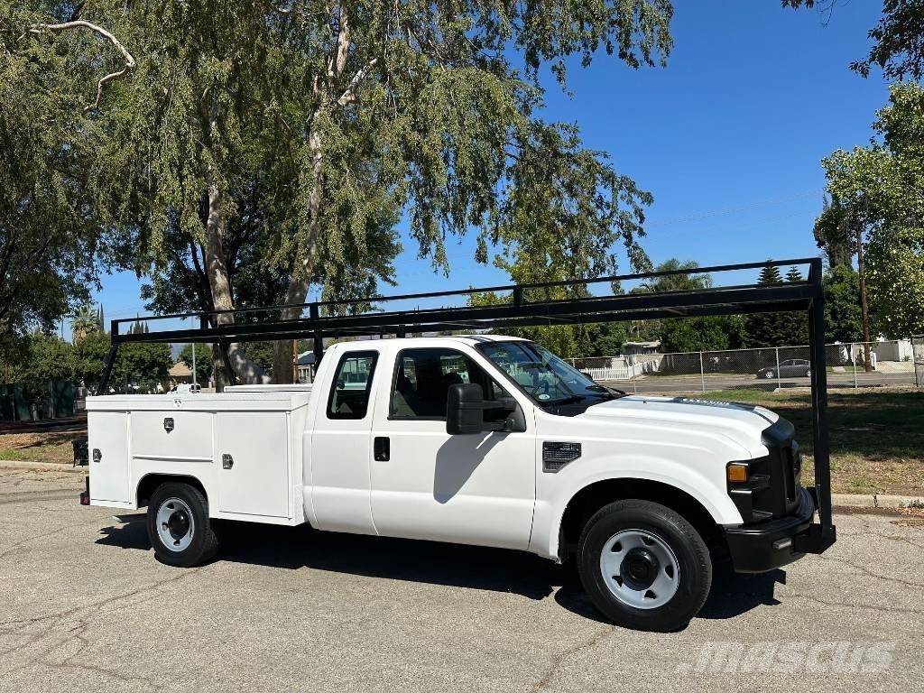 Ford F 250 SD Vieglais kravas automobilis/izkraušana no sāniem