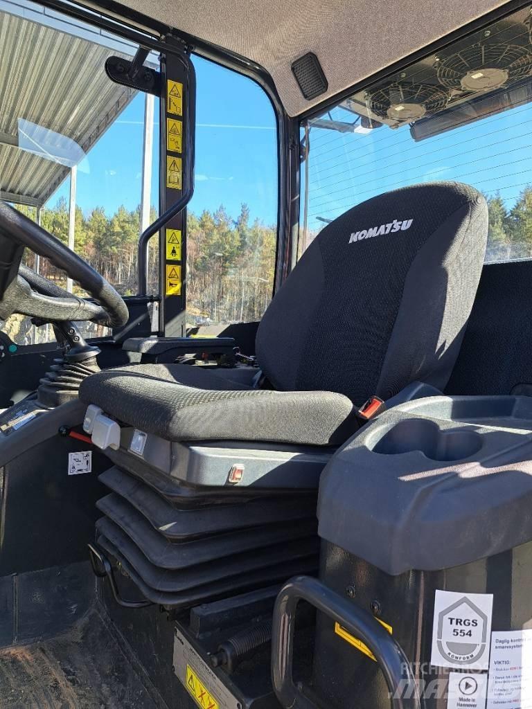 Komatsu WA 80 M Iekrāvēji uz riteņiem