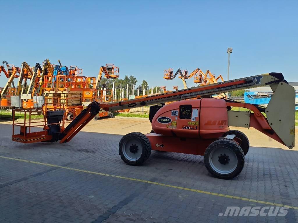 JLG 600AJ Strēles pacēlāji