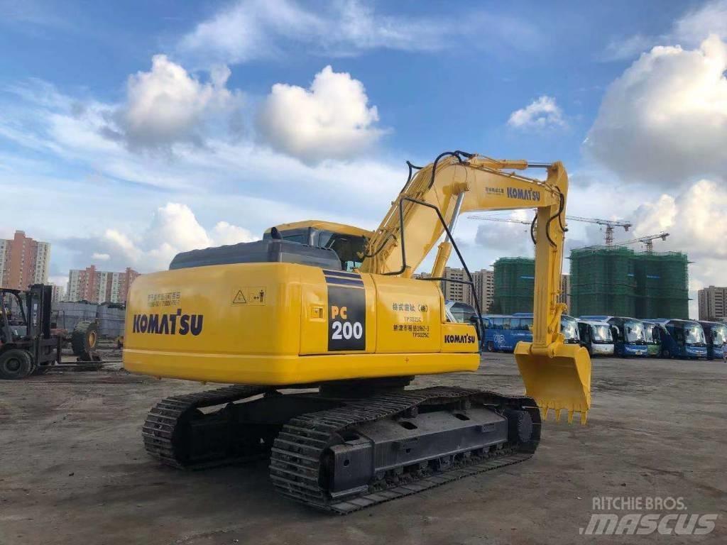Komatsu PC 200-7 Kāpurķēžu ekskavatori