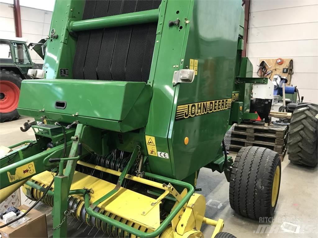 John Deere 590 Ķīpu preses