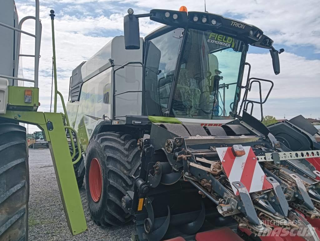 CLAAS TRION 750 Ražas novākšanas kombaini