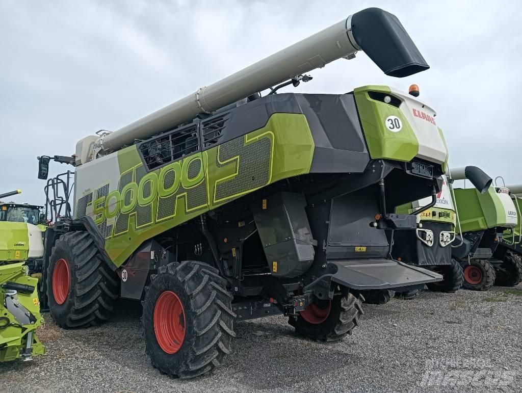 CLAAS TRION 750 Ražas novākšanas kombaini