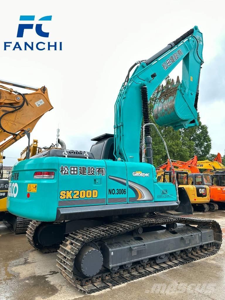 Kobelco SK 200 Kāpurķēžu ekskavatori