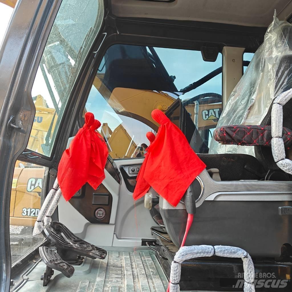 Hyundai 220VS Kāpurķēžu ekskavatori