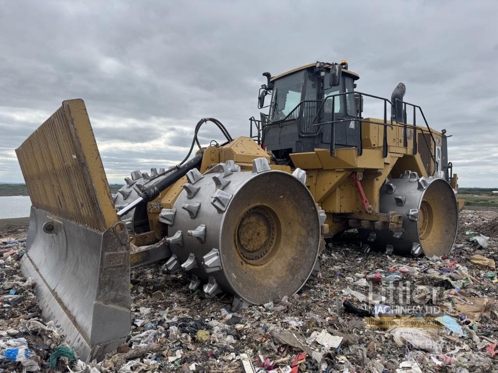 CAT 836 Atkritumu preses