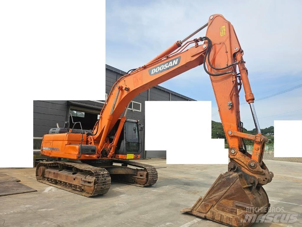 Doosan DX 300 LC-3 Kāpurķēžu ekskavatori