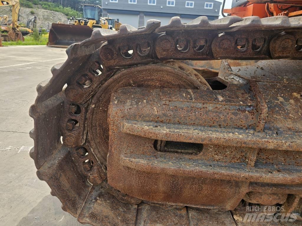 Doosan DX 300 LC-3 Kāpurķēžu ekskavatori