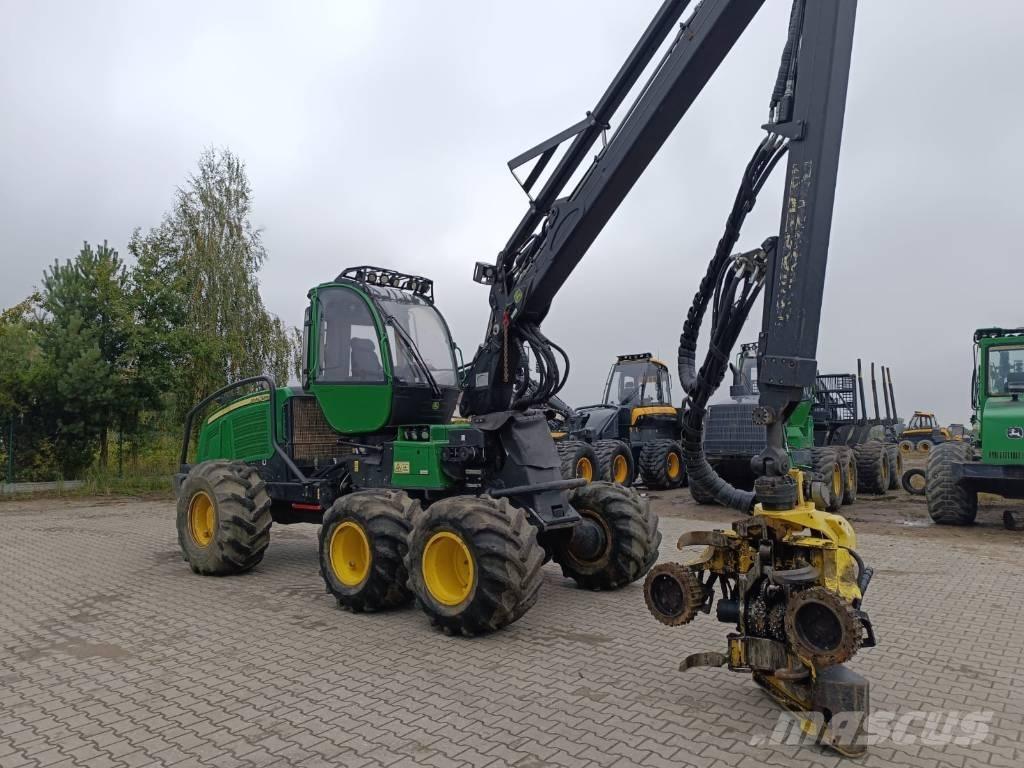John Deere 1070 E Harvesteri