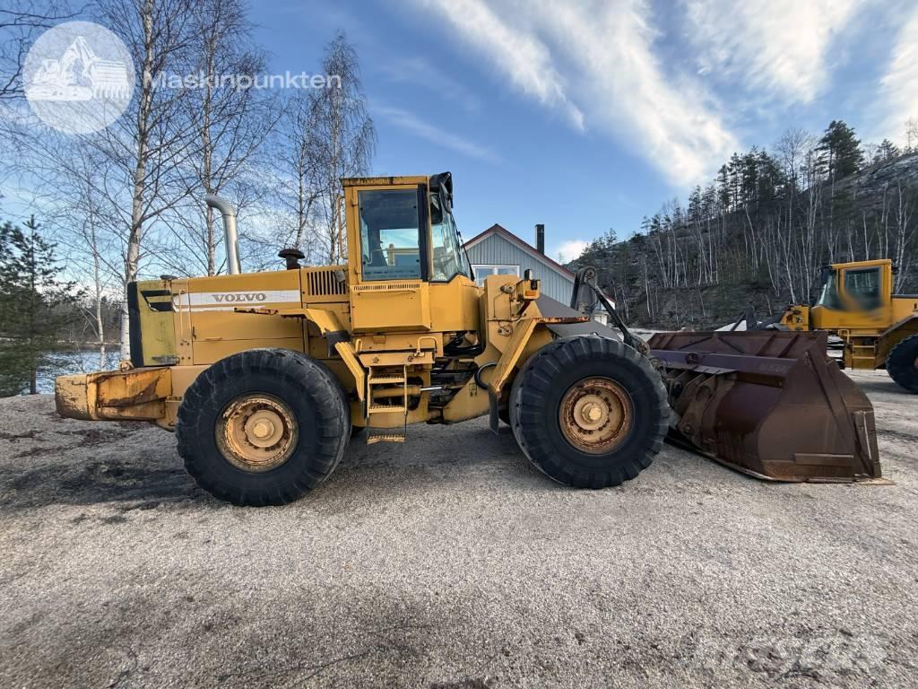 Volvo L 120 C Iekrāvēji uz riteņiem