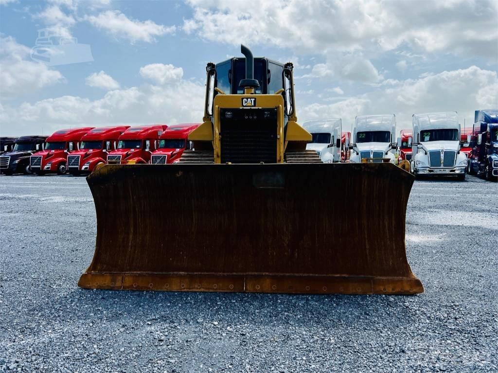 CAT D 6 N XL Kāpurķēžu buldozeri