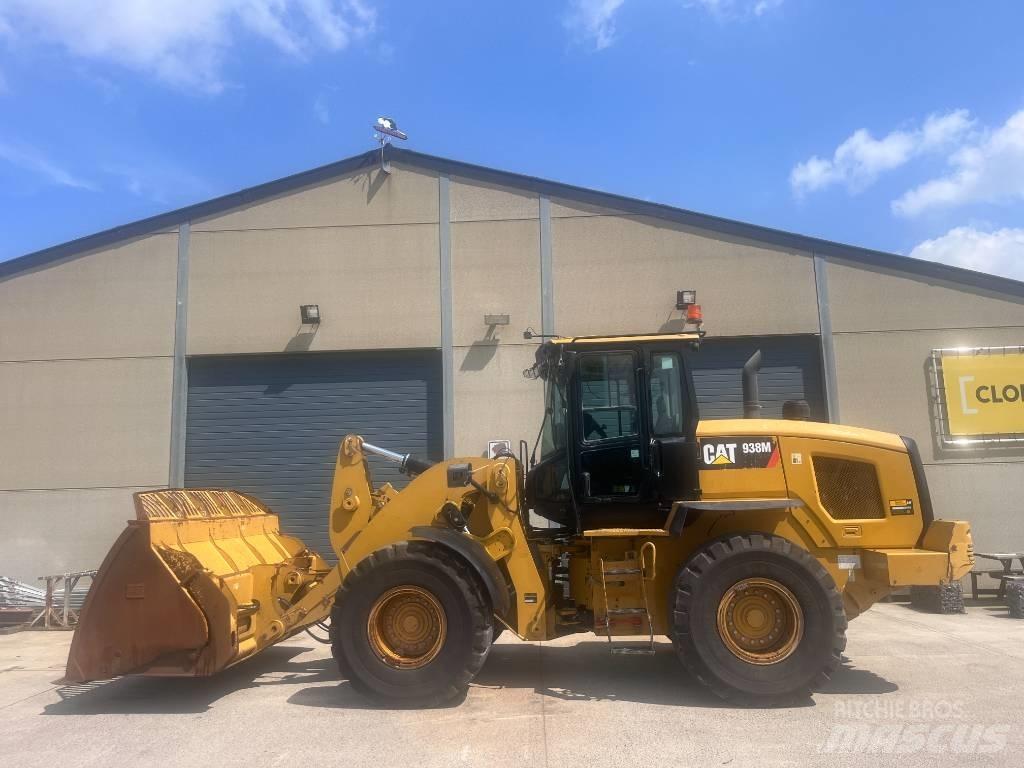 CAT 938M Iekrāvēji uz riteņiem