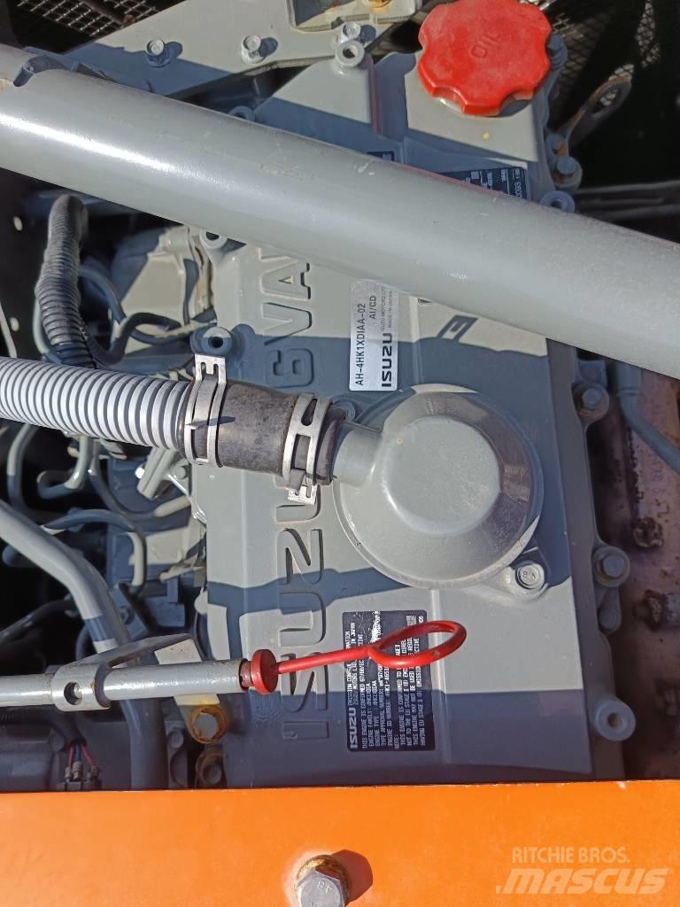 Hitachi ZX200 Kāpurķēžu ekskavatori