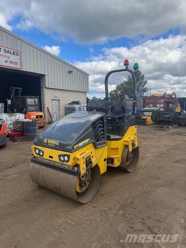 Bomag 120 Divvalču grunts veltņi