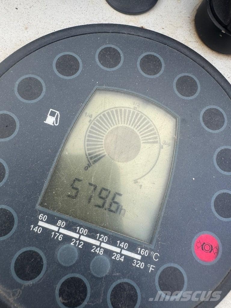 Bomag 120 Divvalču grunts veltņi