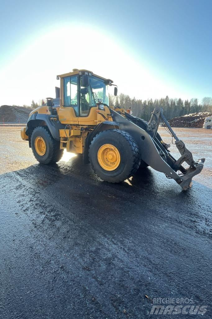 Volvo L 120 H Iekrāvēji uz riteņiem