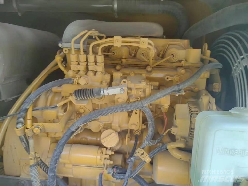 CAT 307 E2 Kāpurķēžu ekskavatori
