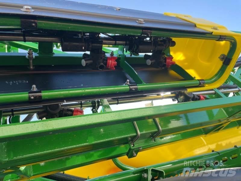 John Deere R952i Piekabināmie smidzinātāji(miglotāji)