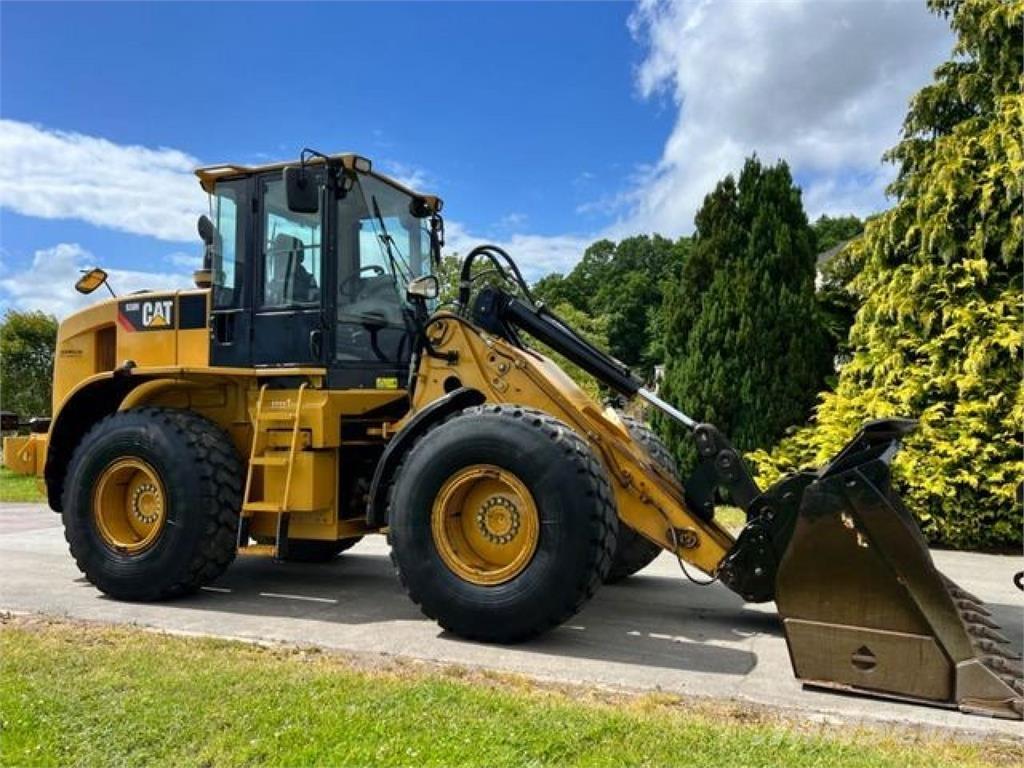 CAT 930H Iekrāvēji uz riteņiem