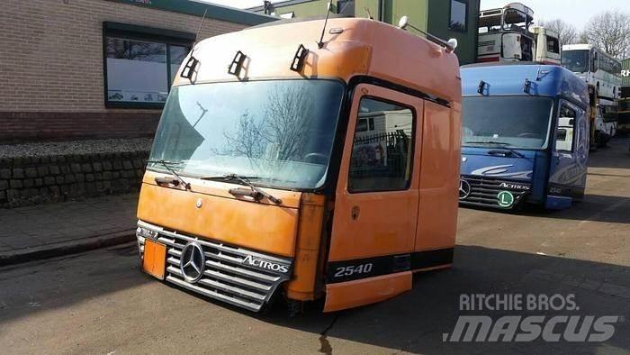 Mercedes-Benz 2540 Transports- Citi