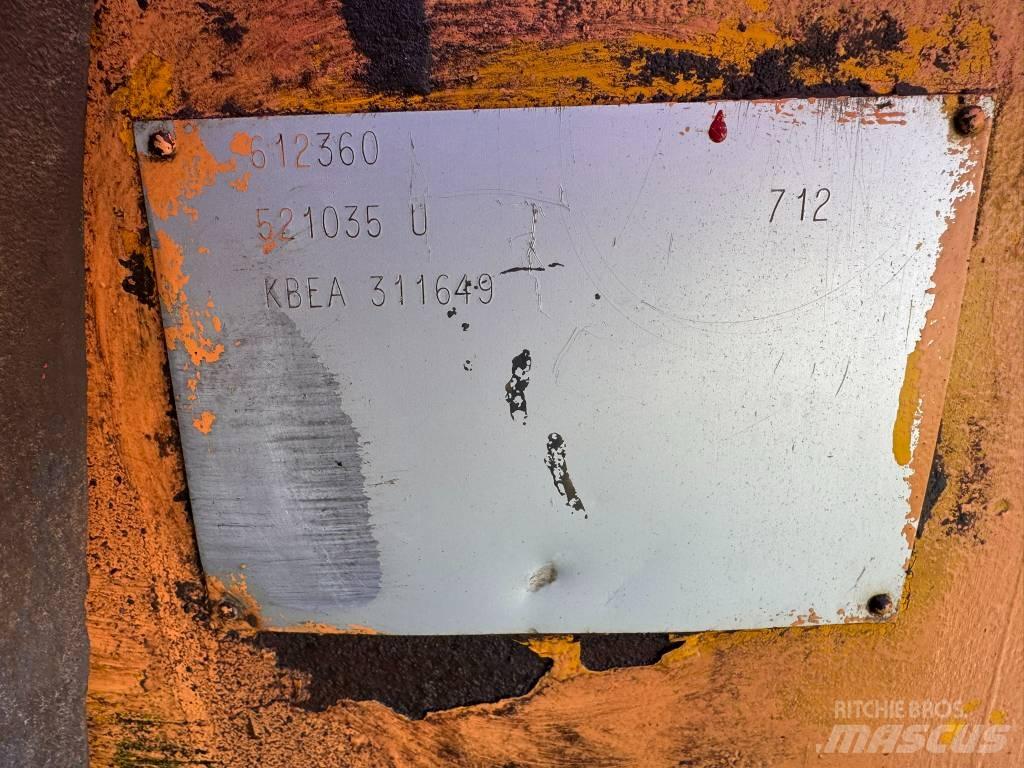 JCB 712 Artikulētie pašizgāzēji