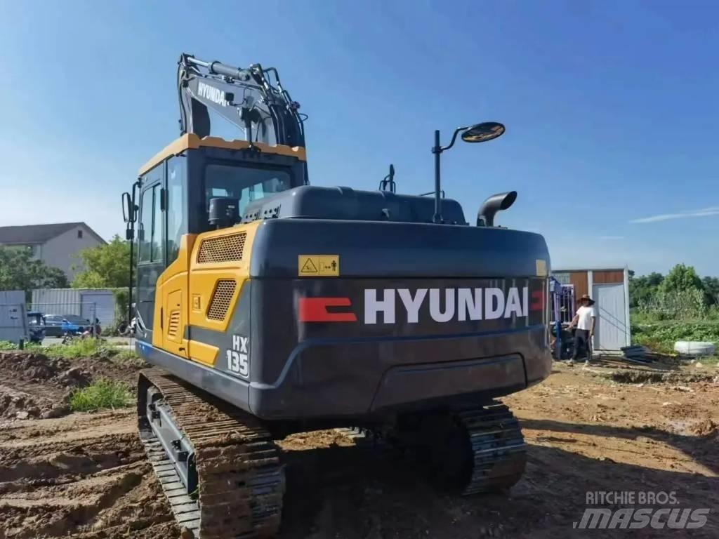 Hyundai HX135 Kāpurķēžu ekskavatori