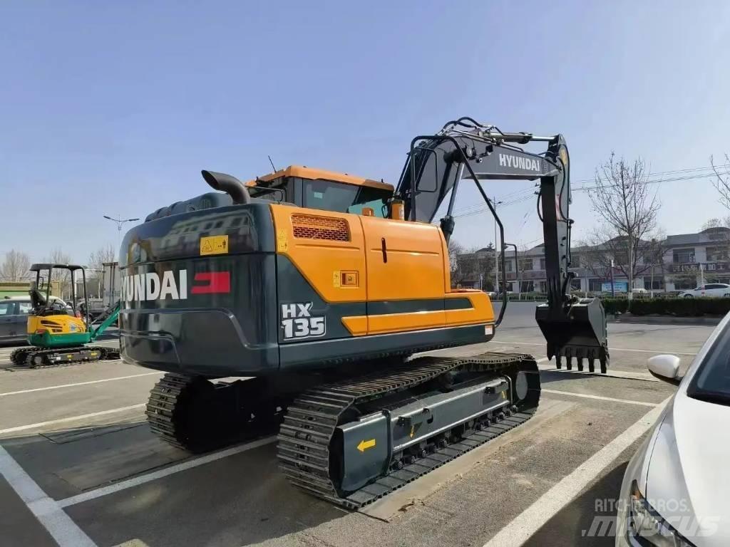 Hyundai HX135 Kāpurķēžu ekskavatori