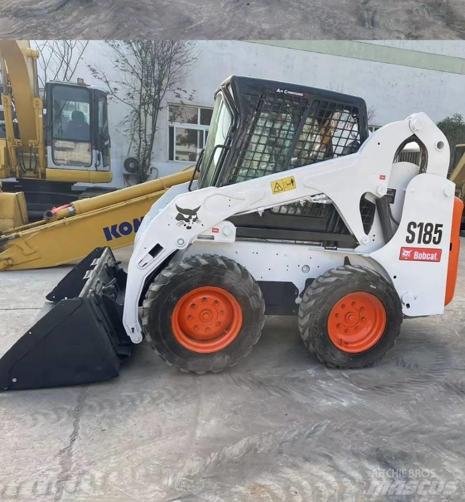 Bobcat S185 Lietoti riteņu kompaktiekrāvēji