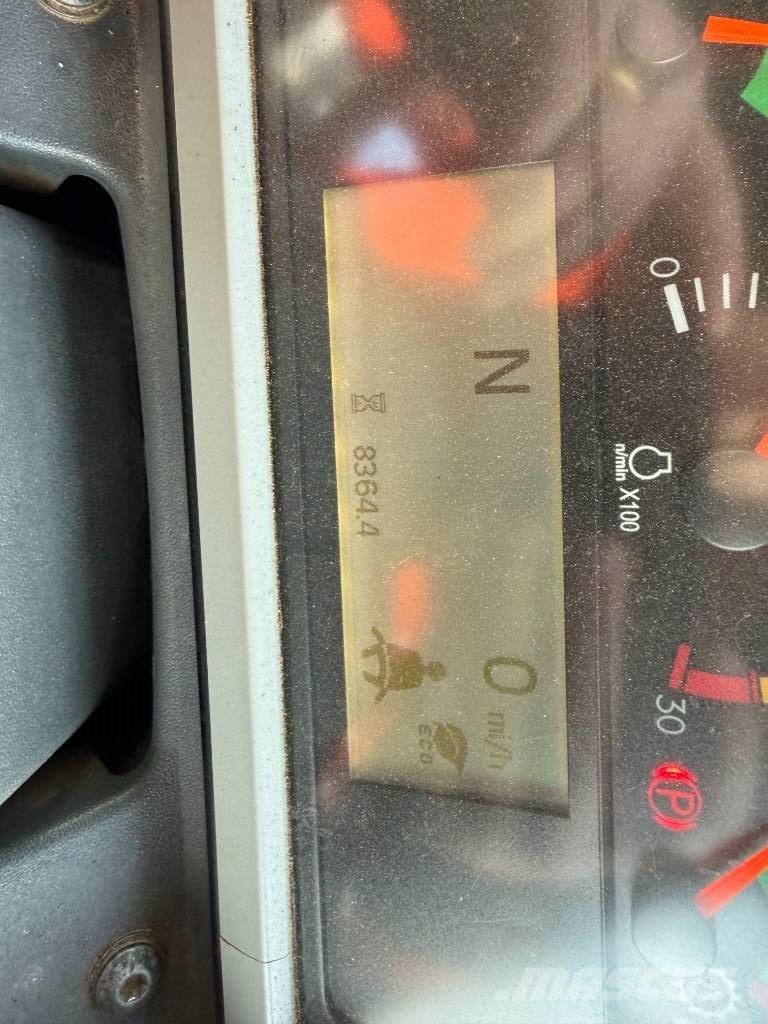 CAT 745 Artikulētie pašizgāzēji