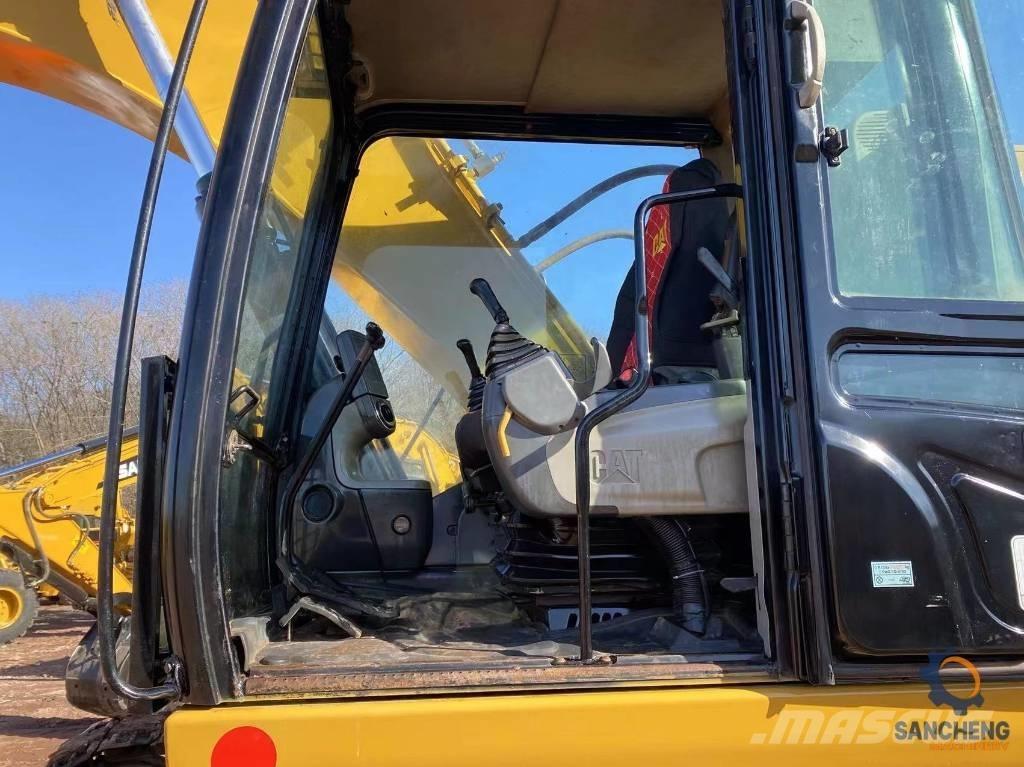 CAT 325 D Kāpurķēžu ekskavatori