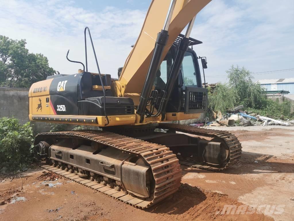 CAT 325DL Kāpurķēžu ekskavatori
