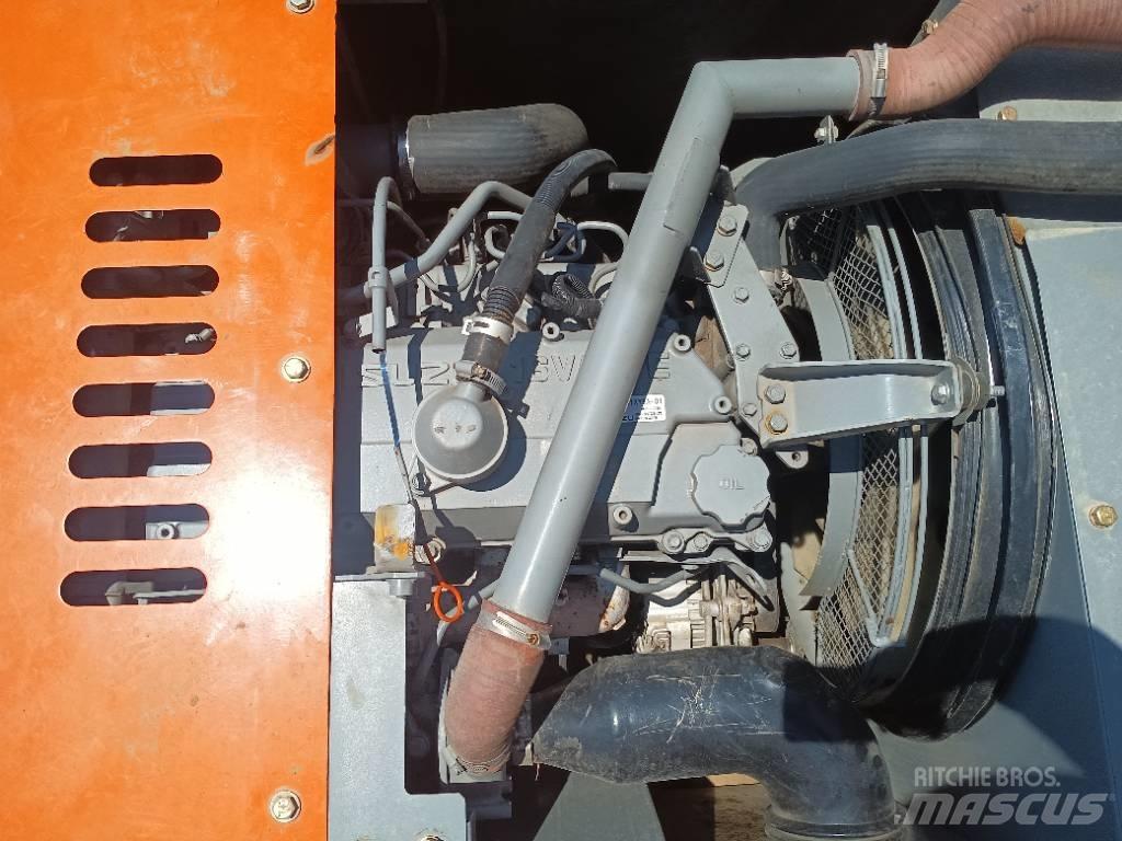 Hitachi ZX 210 Industriālie iekrāvēji