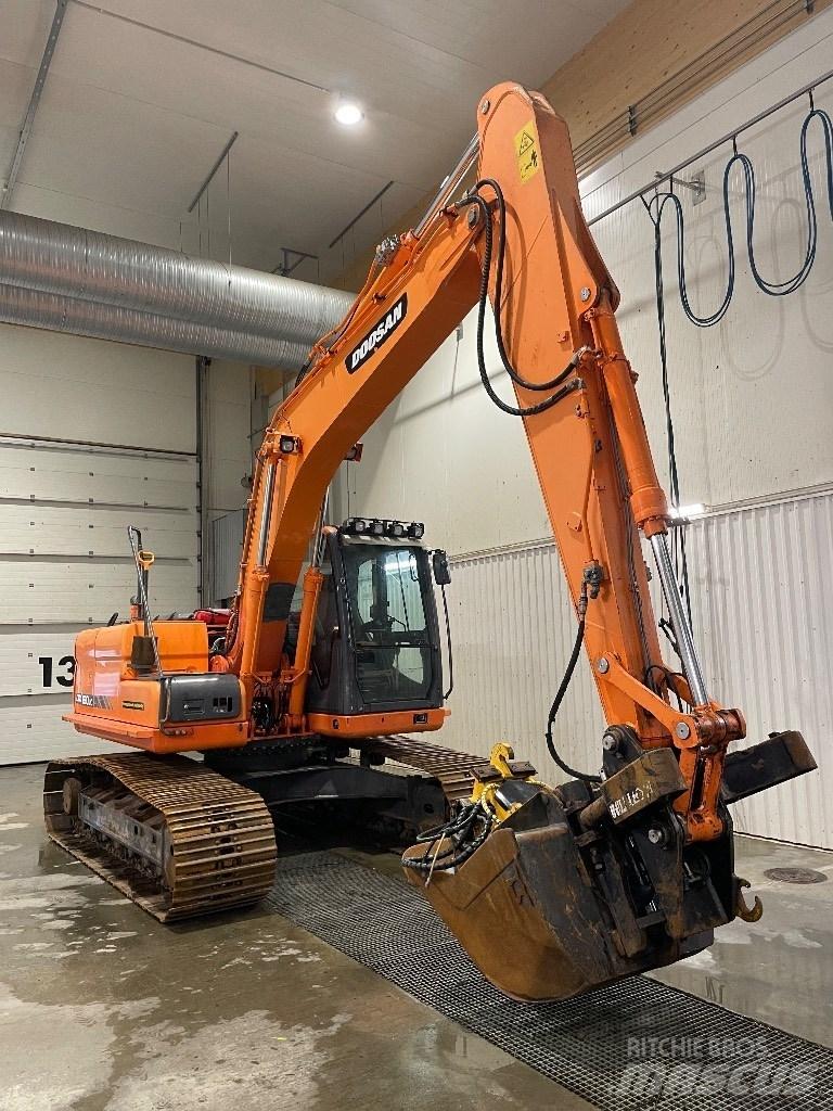 Doosan DX 160 Kāpurķēžu ekskavatori