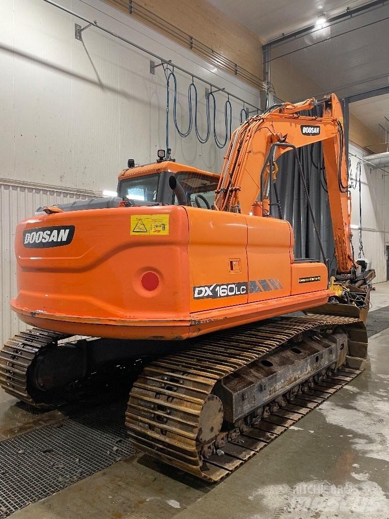 Doosan DX 160 Kāpurķēžu ekskavatori
