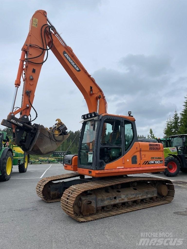 Doosan DX 160 Kāpurķēžu ekskavatori