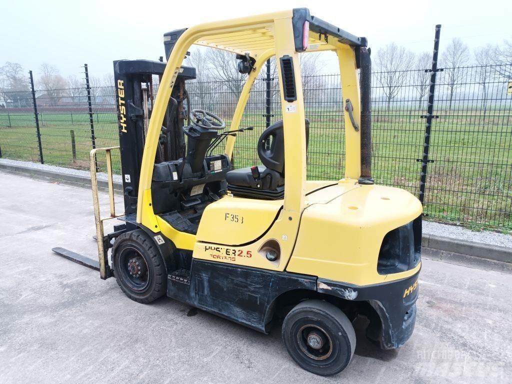 Hyster H2.5FT Tehnika ar dīzeļa dzinēju