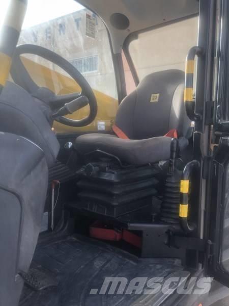 JCB 531-70 Lauksaimniecības pacēlāji