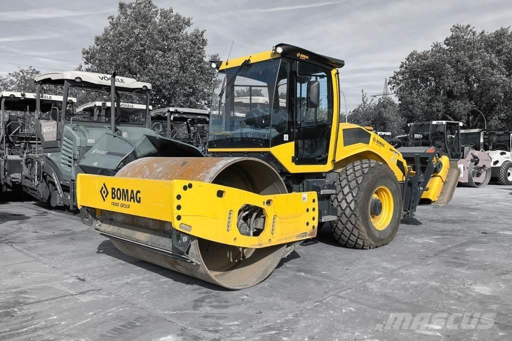 Bomag BW 213 D-5 Vienvalča grunts veltņi