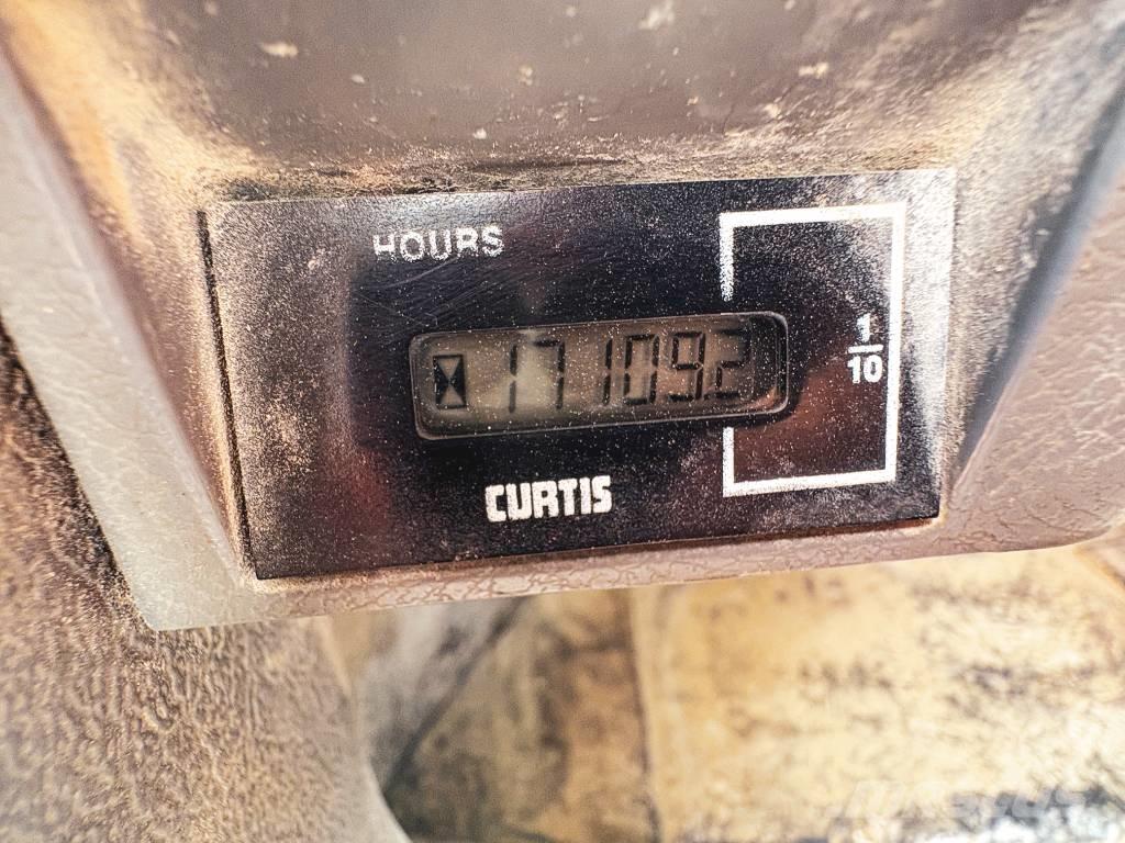 Doosan DL 300 Iekrāvēji uz riteņiem