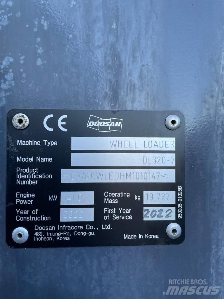 Doosan DL 320-7 Iekrāvēji uz riteņiem