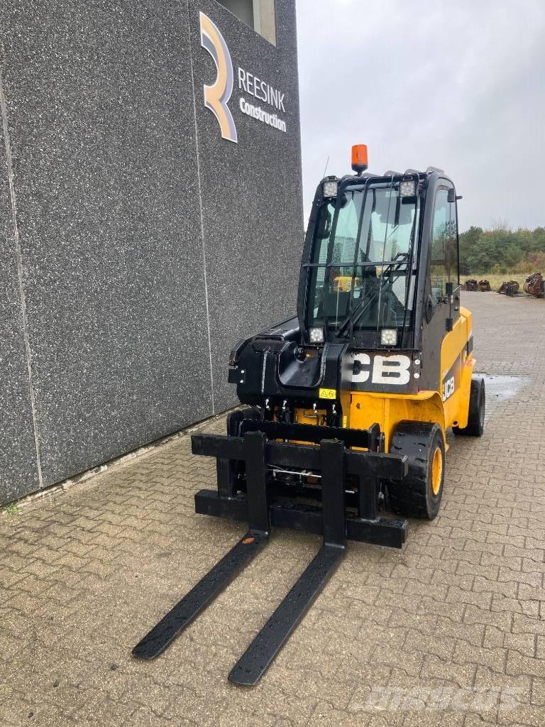 JCB TLT 35D 4x4 Teleskopiskie manipulatori