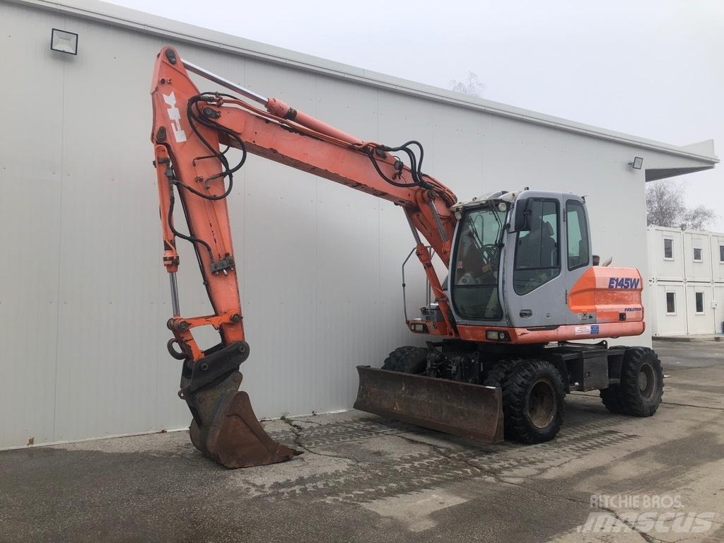 Fiat-Kobelco E 145 W Ekskavatori uz riteņiem