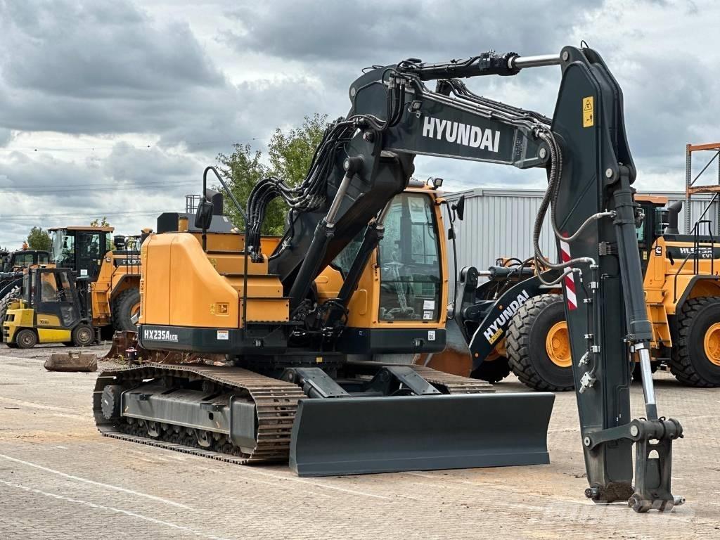 Hyundai HX 235 ALCR Kāpurķēžu ekskavatori