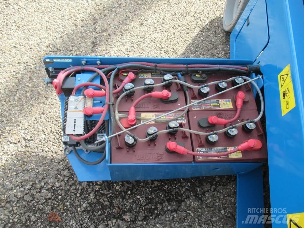 Genie GS 2032 Šķerveida pacēlāji