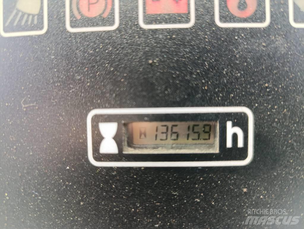 Hanomag 15 F Iekrāvēji uz riteņiem