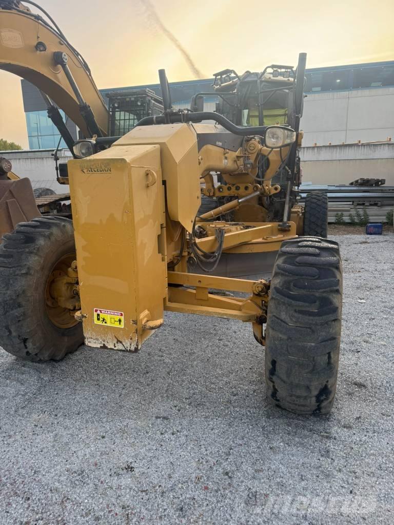 CAT 140 M Greideri