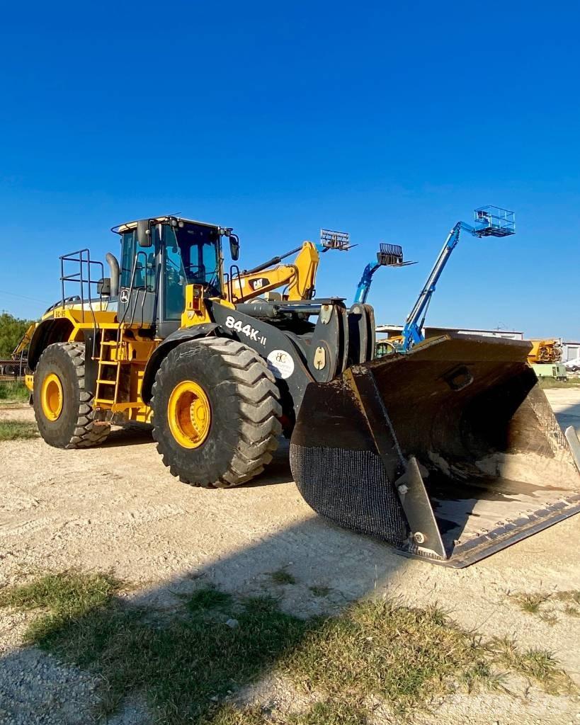 John Deere 844 K Iekrāvēji uz riteņiem