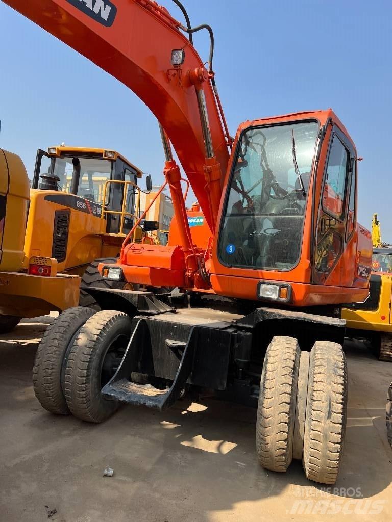 Doosan DH150W-7 Ekskavatori uz riteņiem